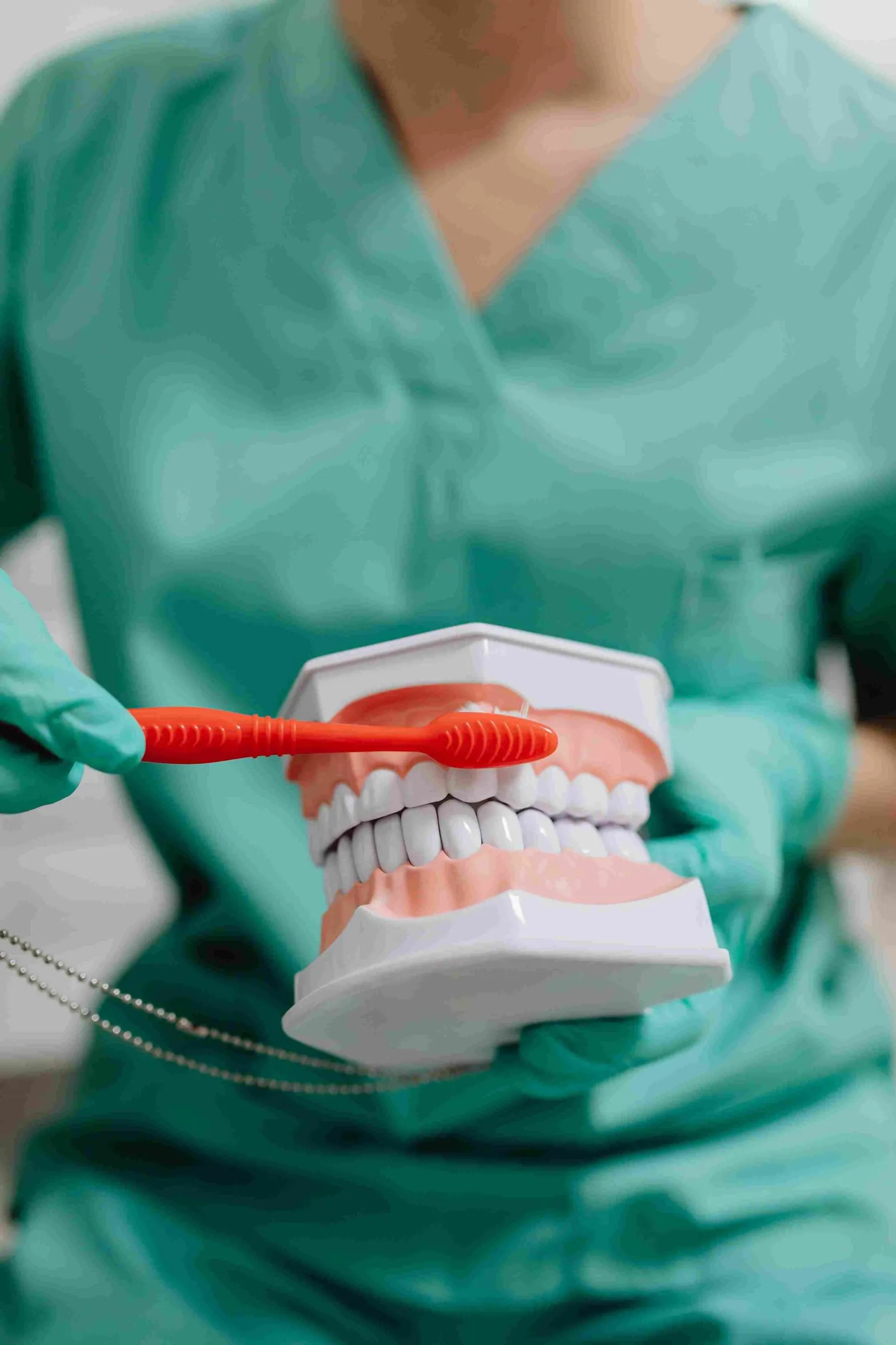 When Do You Need Teeth Scaling and Polishing